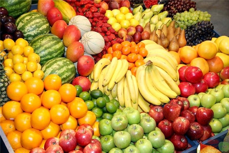 گشتی در بازار میوه‌های تابستانی/ از انجیر سیاه 300 هزار تومانی تا گلابی ۴۰۰ هزار تومانی