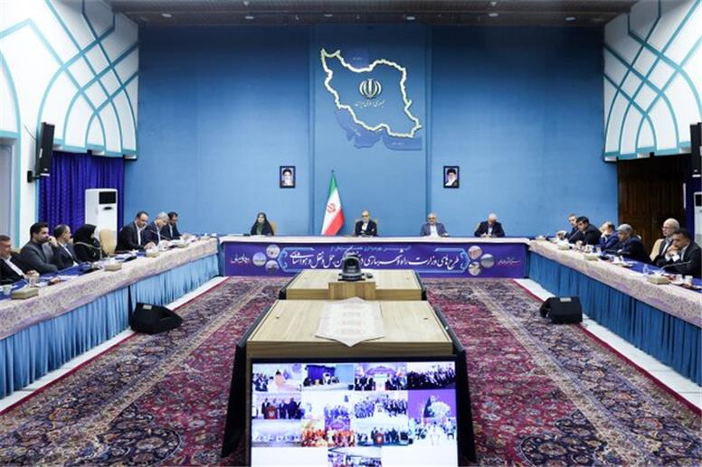 اعضای کابینه چهاردهم در حاشیه جلسه دولت چه گفتند؟/نحوه تصمیم‌گیری برای تعطیلی تا رفع فیلترینگ