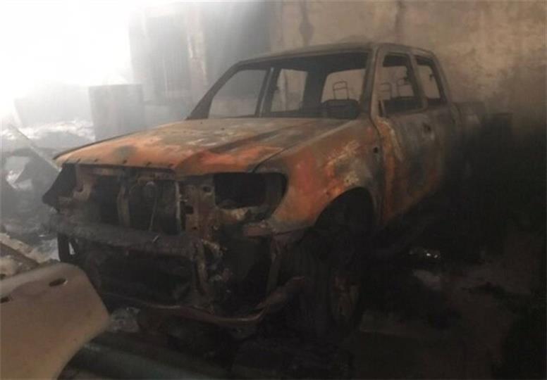 آتش‌سوزی انبار لوازم یدکی خودرو در جاده قدیم کرج