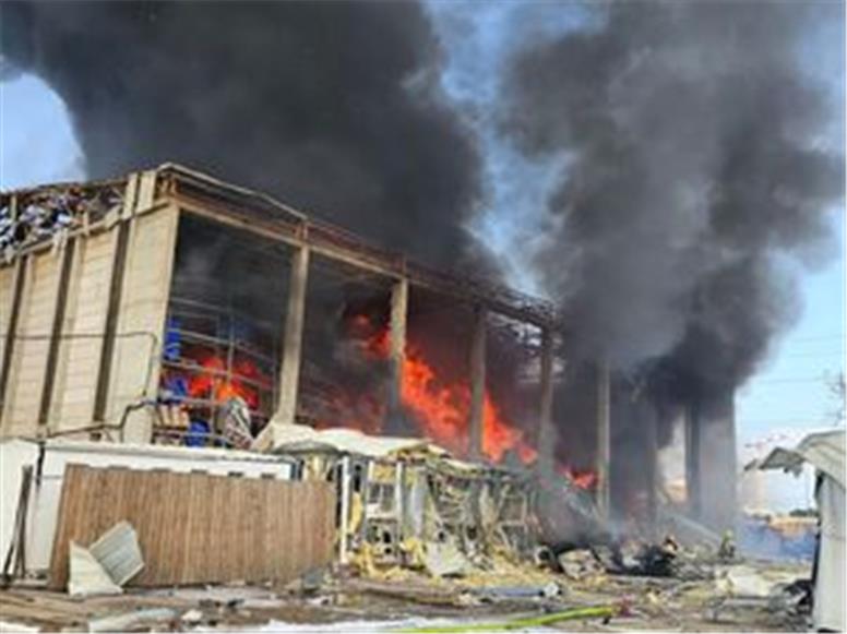 موج نهم حملات ترکیبی پهپادی و موشکی ایران به دشمن صهیونیستی/ ۵ موشک به قلب تل‌آویو رسید