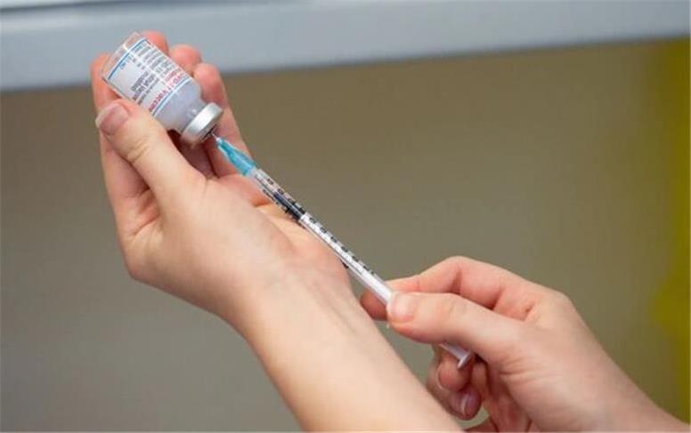 چه کسانی باید نوبت یادآور واکسن کرونا را تزریق کنند؟