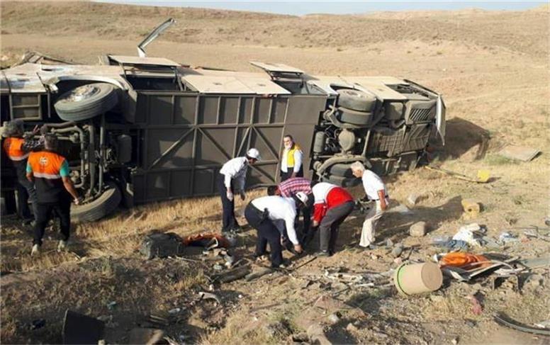 واژگونی خونین اتوبوس در آزادراه زنجان - قزوین
