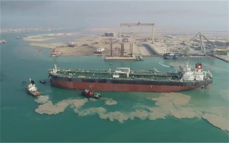 نیروی دریایی سپاه یک نفتکش خارجی را در خلیج فارس توقیف کرد+جزئیات