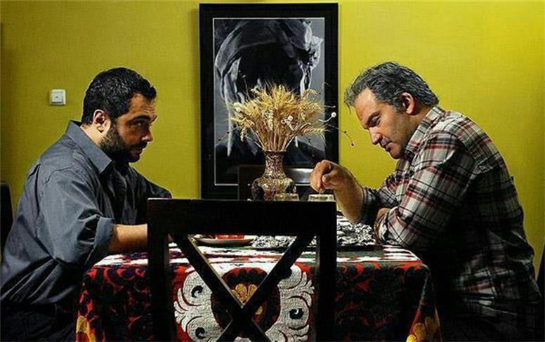 تماشای بازجویی در کافه تهران