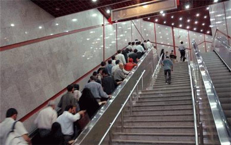 علت حادثه‌ی مترو دروازه دولت چه بود؟/ تکذیب نقص فنی در پله برقی