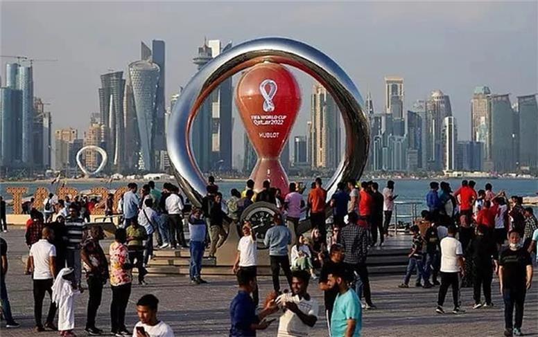 چرا جام جهانی 2022 در قطر و زمستان برگزار می‌شود؟