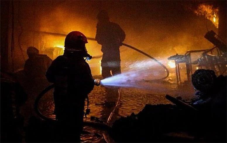آتش‌سوزی یکی از برج‌ های مسکونی در غرب تهران
