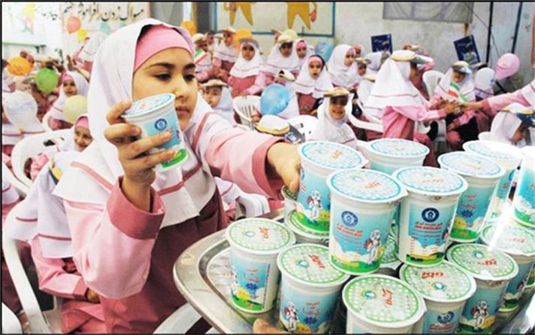 اختصاص بودجه برای توزیع شیر در مدارس تهران
