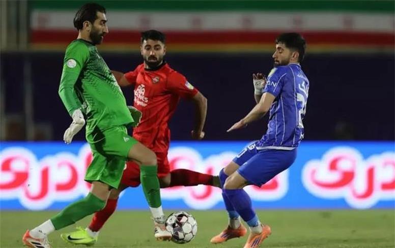 هفته شانزدهم لیگ برتر: مساوی بدون گل در تبریز و غلبه فجر به پرسپولیس
