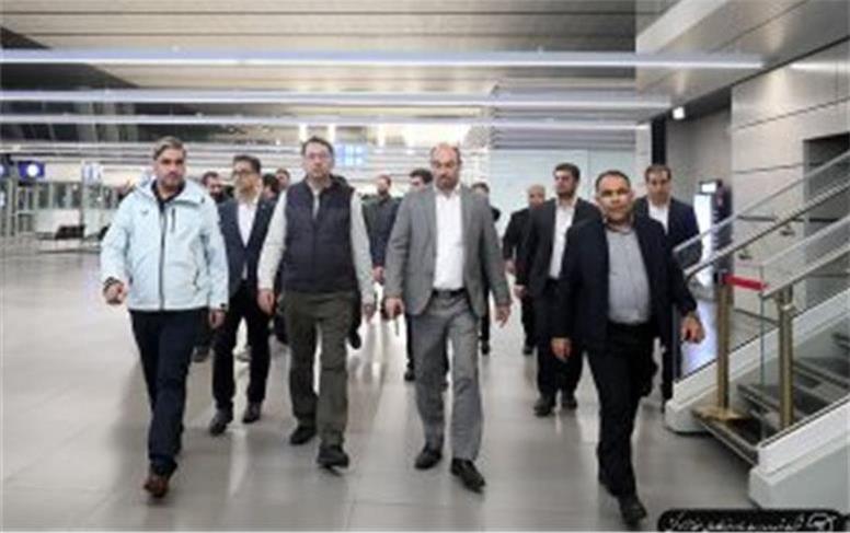 تقدیر مدیرعامل سازمان منطقه آزاد کیش از تلاش‌های کارکنان شرکت توسعه و مدیریت بنادر و فرودگاه‌های کیش