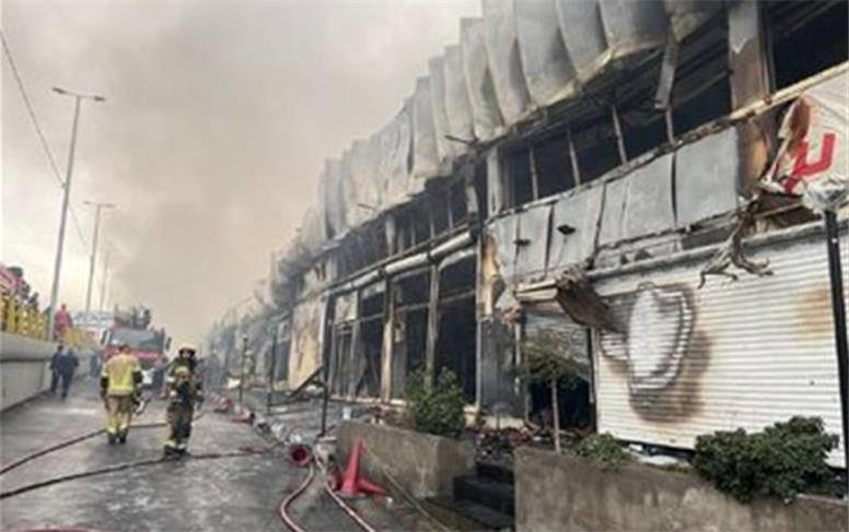 جبران خسارت بازار جنت توسط شهرداری موضوعیت ندارد/طبق قرارداد پیمانکار و کسبه پیگیری شود