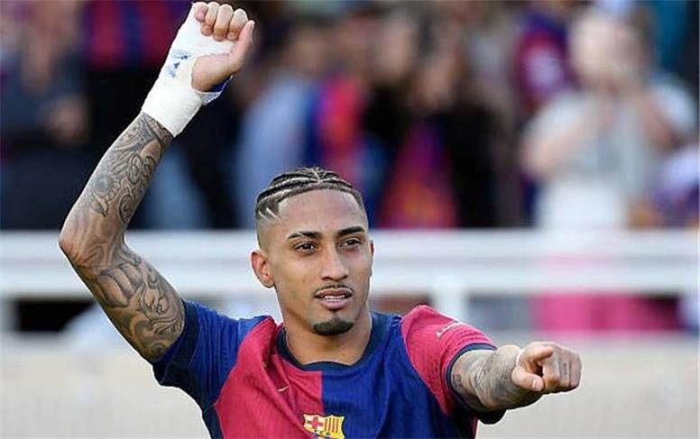 یک برزیلی با ۵۳ گل  در یک فصل، نامزد اصلی توپ طلا شد