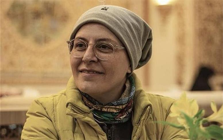 گریم عجیبِ سوسن پرور در یک تئاتر