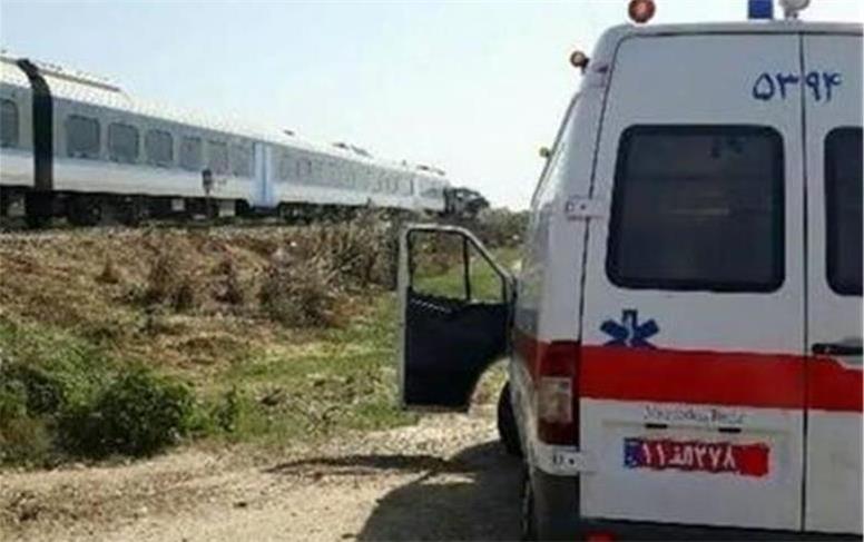 حادثه دلخراش در حاشیه ریل کاشان؛ قطار دو نفر را زیر گرفت