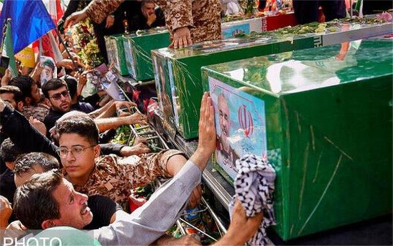 زمان مراسم تشییع شهدا در بهشت زهرا مشخص شد