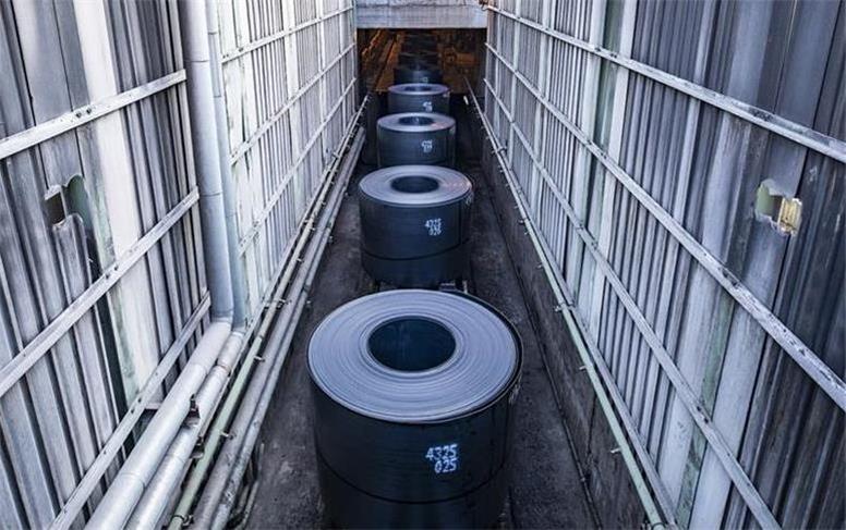 تضمین سودآوری فولاد مباركه با مشاركت در طرح‌های ملی