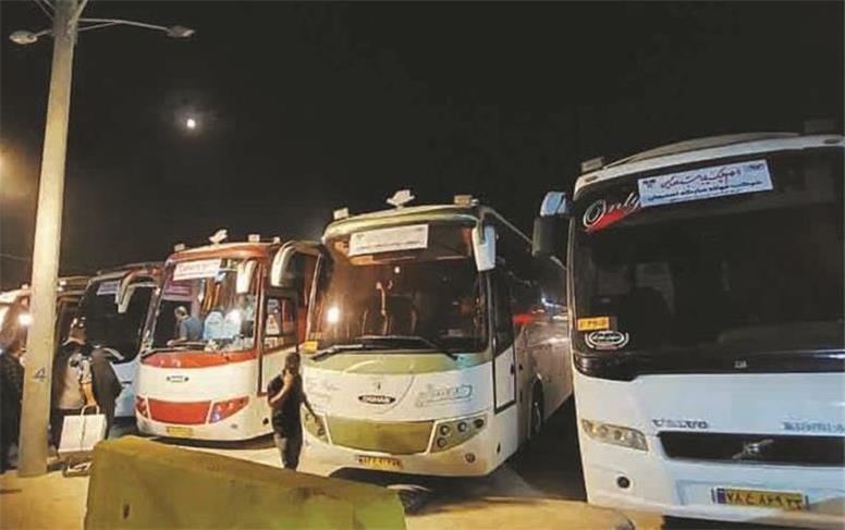 اختصاص ناوگان اتوبوسرانی و توزیع آب‌معدنی میان زائران اربعین حسینی از سوی فولاد مباركه