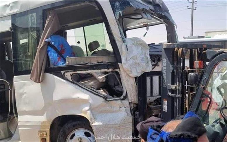 تصادف زائران ایرانی در محور نجف/ ۴۰ نفر مصدوم شدند