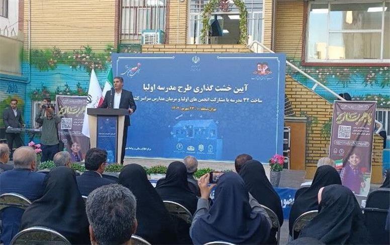 هزار مدرسه در تهران، بسیار شلوغ و دارای کلاس‌های بیش از ۳۵ دانش‌آموز!