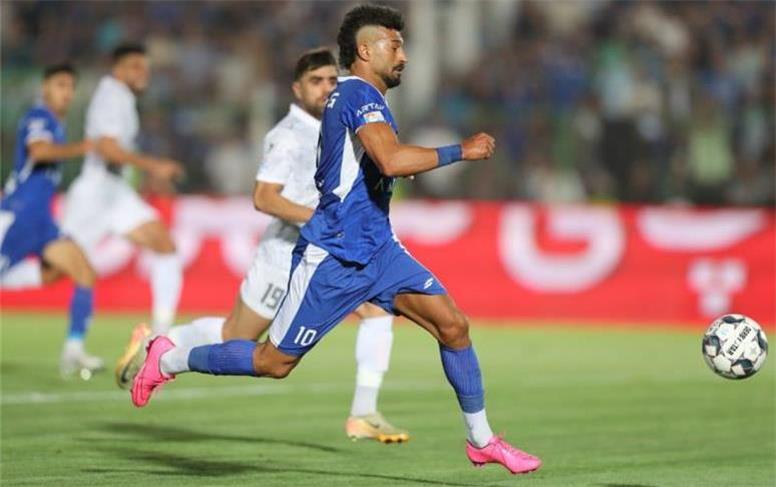 استقلال ۳–۳ ذوب‌آهن؛ فرار شیرین آبی‌ها از شکست در وقت‌ اضافه