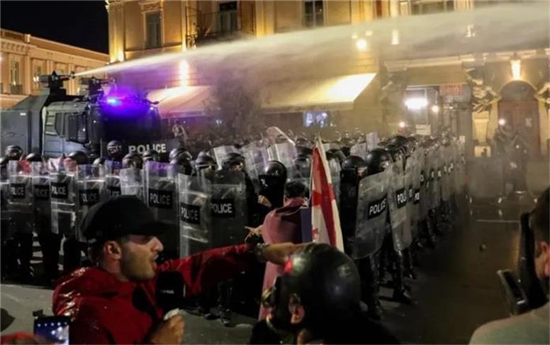 ماجرای اعتراضات تفلیس/ رویای روسی یا گرجی