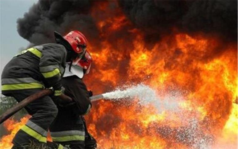 آتش سوزی در کارخانه میهن