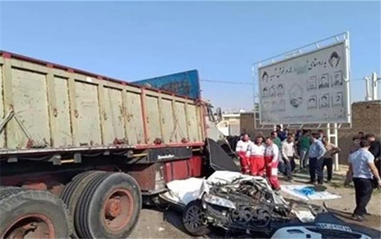 فوت ۴ نفر از کارکنان دانشگاه علوم پزشکی فسا در تصادف جاده‌ای