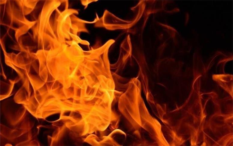 آتش‌سوزی کانکس در قزوین جان یک کارگر نگهبان را گرفت