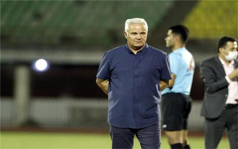 پیوس: برخی بازیکنان پرسپولیس فقط به دنبال پول هستند/ تیم هنوز به هماهنگی نرسیده