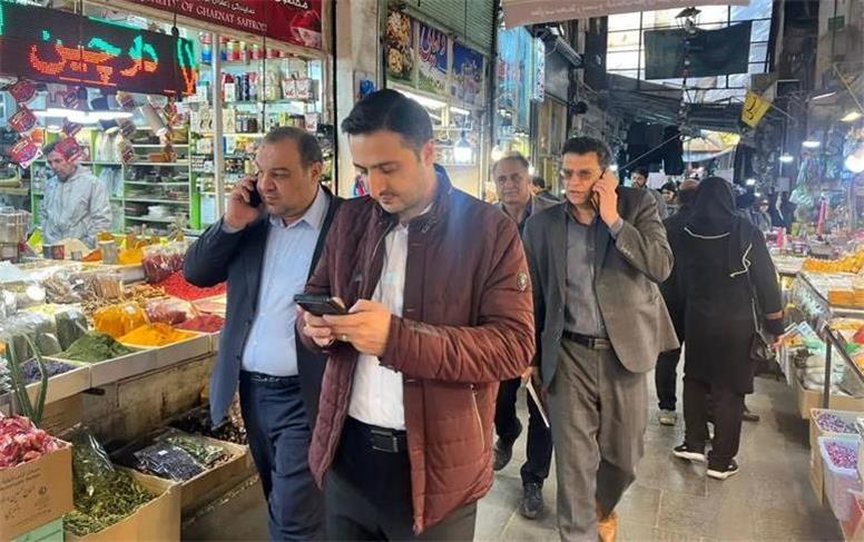 بازدید میدانی مدیران ارشد همراه اول و مخابرات استان از بازار بزرگ تبریز برای رفع مشکل آنتن‌دهی