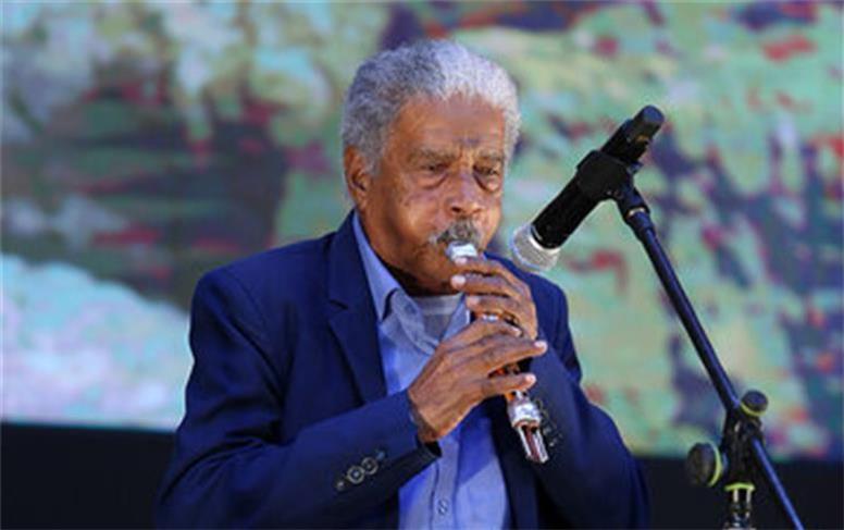 خالو قنبر در بیمارستان بستری شد