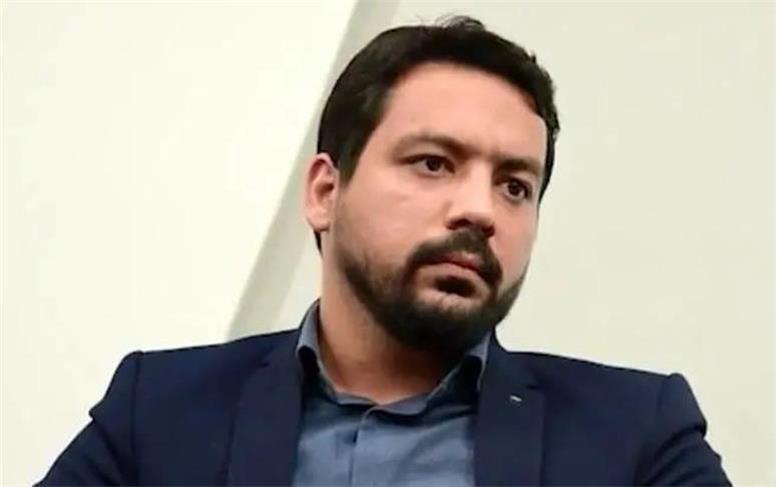 دولت باید از مونتاژکاری دست بردارد و از تولید حمایت کند