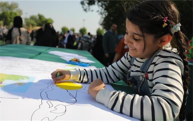 نیشکر از نگاه کودکان؛ رقابت رنگ‌ها در شکرستان۵