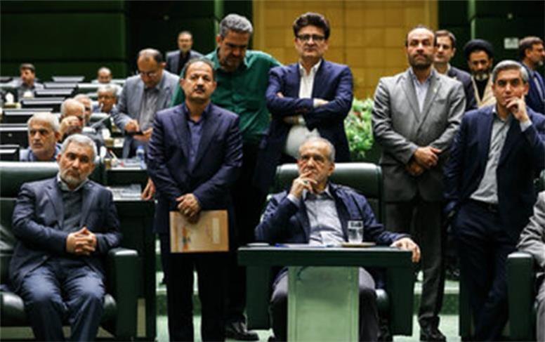 پشت پرده استیضاح وزرای دولت چه کسانی هستند؟/ پای ۳ وزیر دیگر در میان آمد