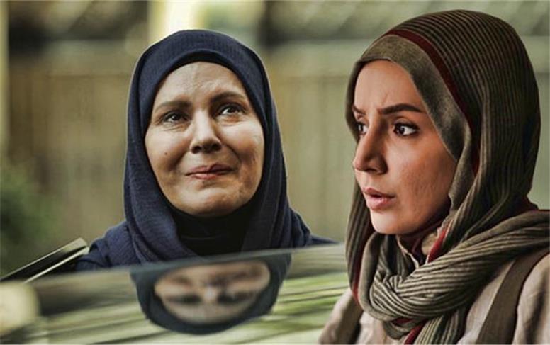 یادآوری خاطرات آنام؛ حضور گلچهره سجادیه در یک مراسم هنری