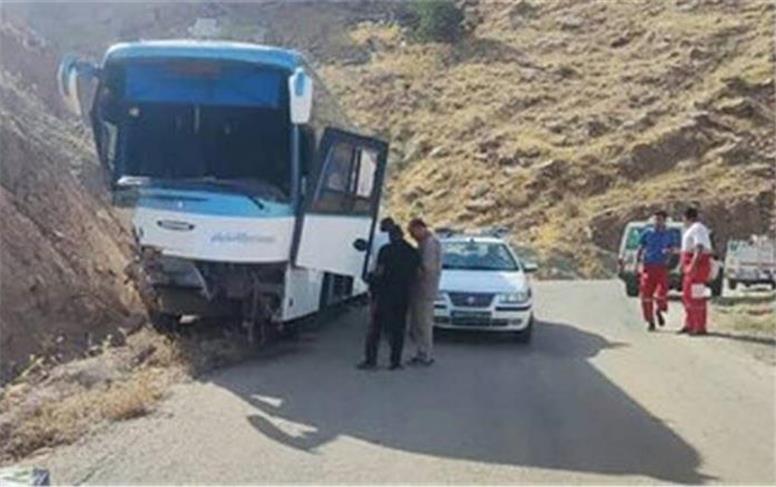 واژگونی اتوبوس در محور رفسنجان–کرمان/15 مصدوم