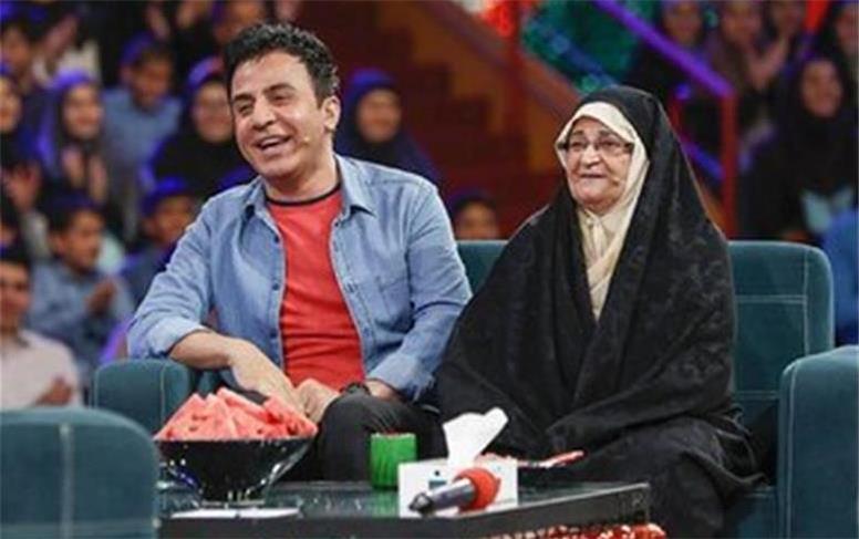 عموپورنگ چه کرده که مردم غم او برای از دست دادن مادرش را غم خودشان می‌دانند؟