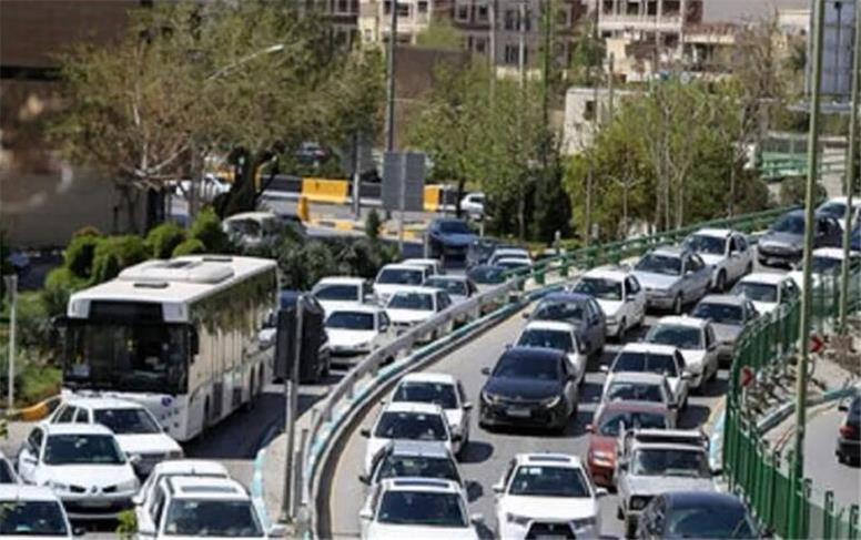 ترافیک سنگین تهران و قوانین جدید مدارس در آستانه شروع تحصیلی