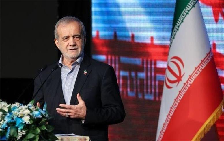 پزشکیان: مسلمان واقعی کسی است که در عمل خدمتگزار مردم باشد