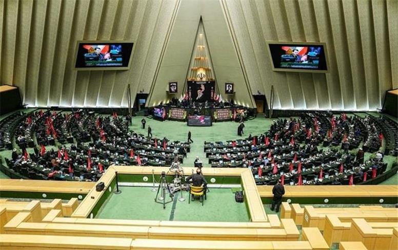حضور وزیر پیشنهادی دفاع در مجلس/ تشکیل کمیته ترک فعل در بخش خودرو