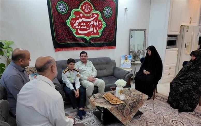مخبر: دل نیروهای مسلح ما برای امنیت ایران می‌تپد