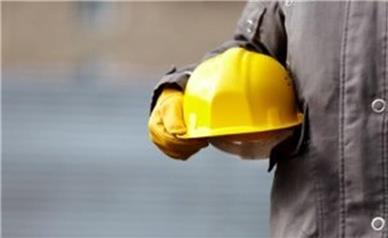 همین هفته مصوب می‌شود: طرح مجلس برای بیمه ۵۰۰ هزار کارگر ساختمانی