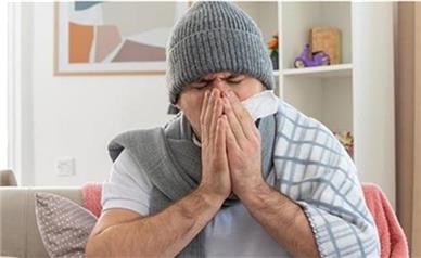 آنفلوآنزا چه نشانه‌هایی دارد و چگونه منتقل می‌شود؟