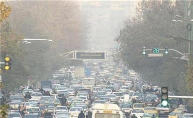 با وجود باران؛ تهران همچنان در شرایط آلوده