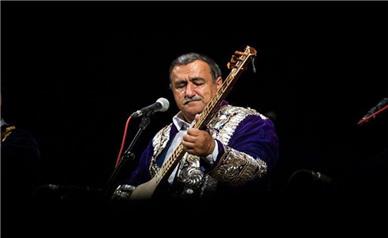 «دولتمند خالف» موسیقی‌دانِ تاجیک درگذشت
