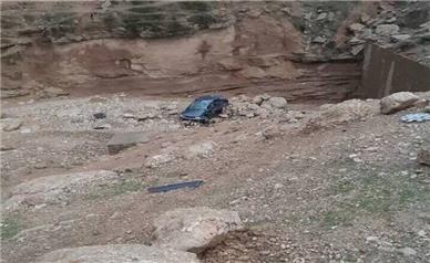 سقوط پژو به دره‌ در نیشابور مرگ سه نفر را رقم زد