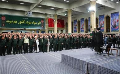 رهبر انقلاب: امروز سپاه بزرگترین سازمان ضدّ تروریستی در همه‌ی دنیاست