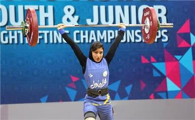 رکوردشکنی دختر وزنه‌بردار ایران در آسیا