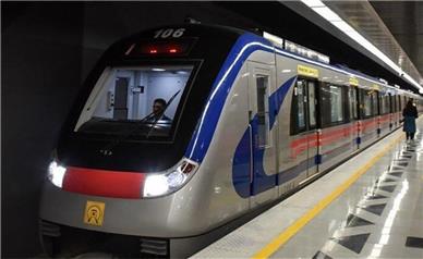 نقص فنی قطار مترو در دو ایستگاه علی‌آباد و طالقانی
