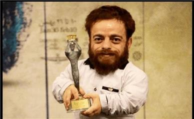 حسن همتی از بازیگران تئاتر و سینما دار فانی را وداع گفت